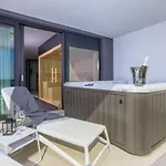 Mit Beheiztem Pool In Strandnaehe By Interhome *
