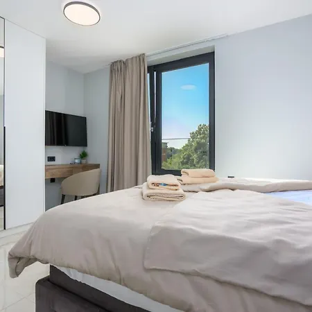 Mit Beheiztem Pool In Strandnaehe By Interhome * Krk Town