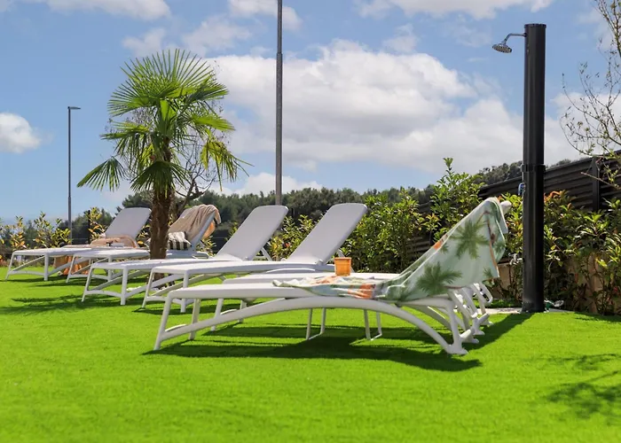Mit Beheiztem Pool In Strandnaehe By Interhome 別荘 クルク