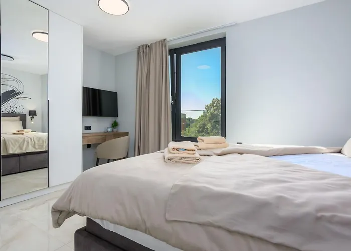 Mit Beheiztem Pool In Strandnaehe By Interhome * Krk Town