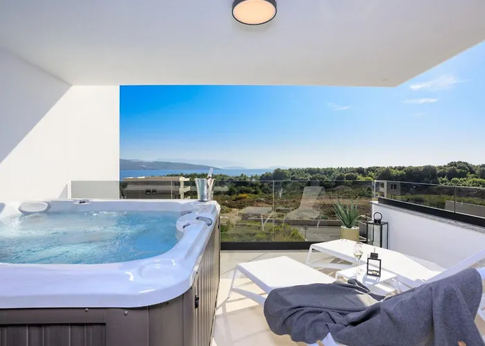 Mit Beheiztem Pool In Strandnaehe By Interhome Krk Town