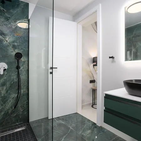 Mit Beheiztem Pool In Strandnaehe By Interhome *